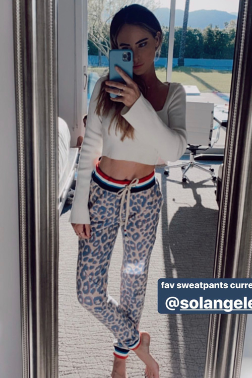 Amanda Stanton Instagram Pic May 18, 2020 – Star Style