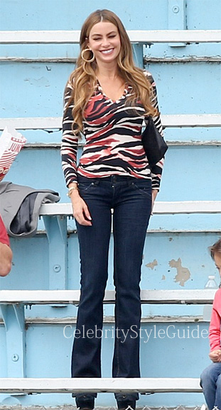 Modern Family Fashion: Sofia Vergara as Gloria Pritchett wore a zebra  stripe top filming scenes for the upcoming fifth season of Modern Family -  Celebrity Style Guide