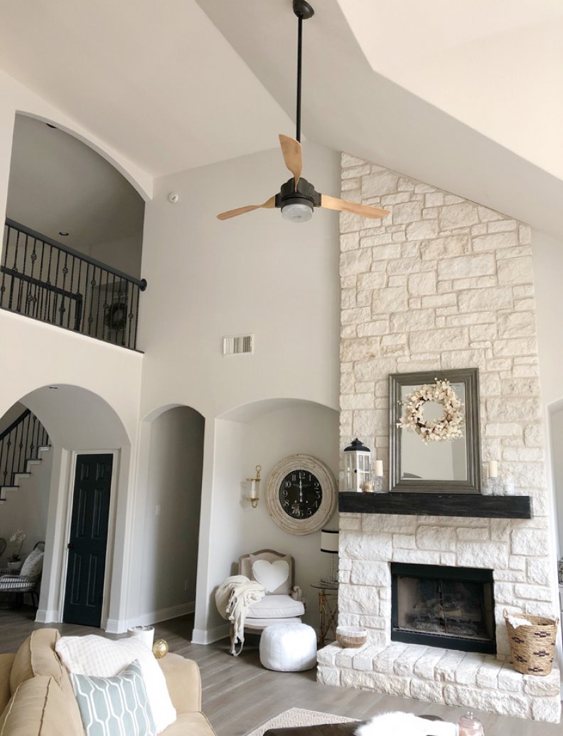 Ceiling Fans. Love 'em or Hate 'Em? The Hunter Apache Will Make Everyone A Fan...No Pun Intended.